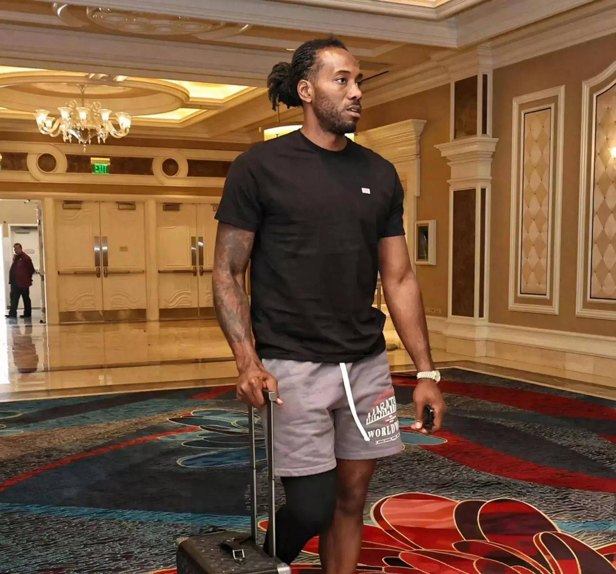 崩盘起因！利物浦上赛季英超场均丢1.1球，本赛季场均丢1.6球（崩盘之因？利物浦英超场均失球由上季1.1增至本季1.6）