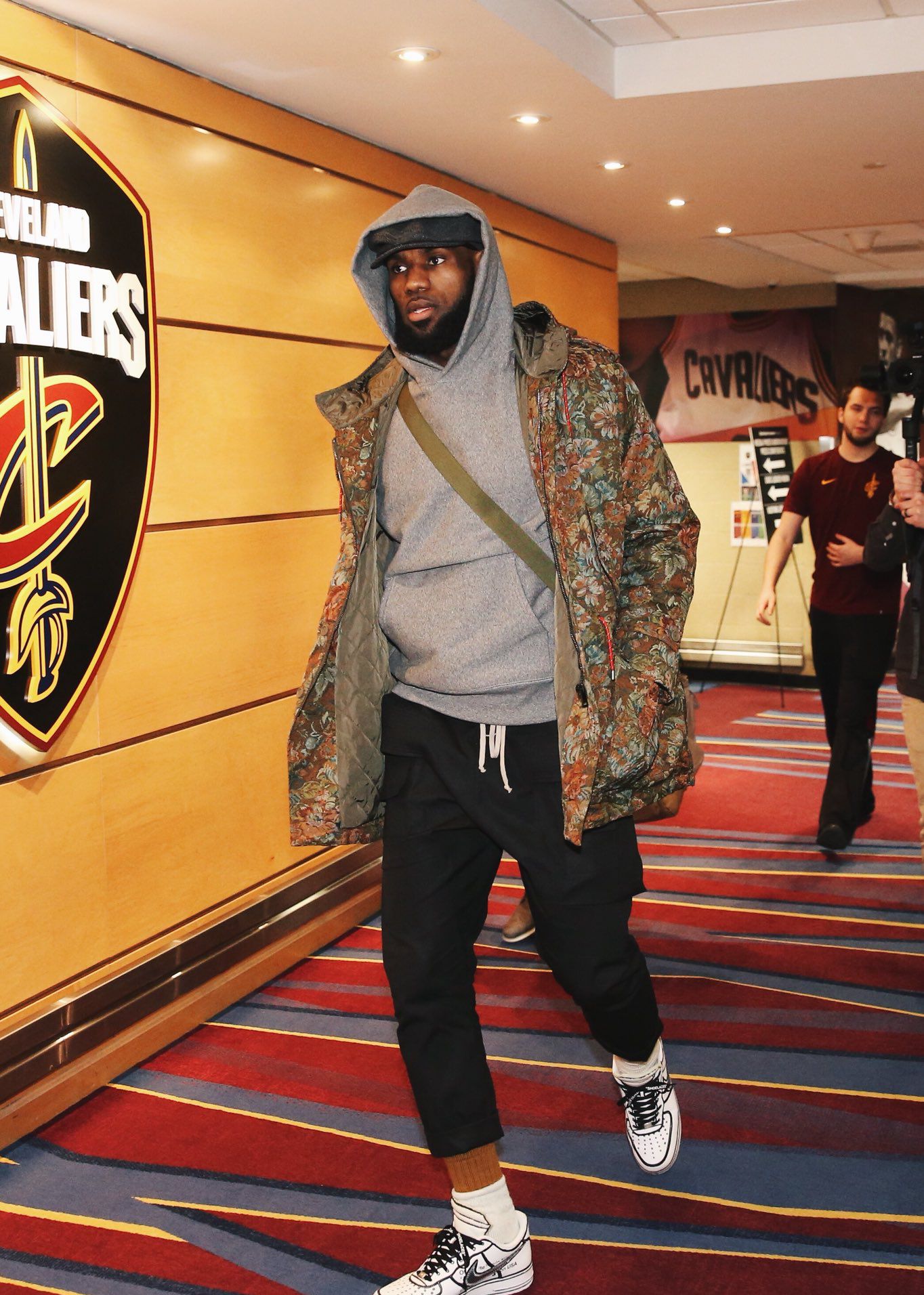 足球报：卢卡斯接近留在浙江队，俱乐部有可能签下朴镇燮（足球报：卢卡斯有望留在浙江队，俱乐部或将签下朴镇燮）