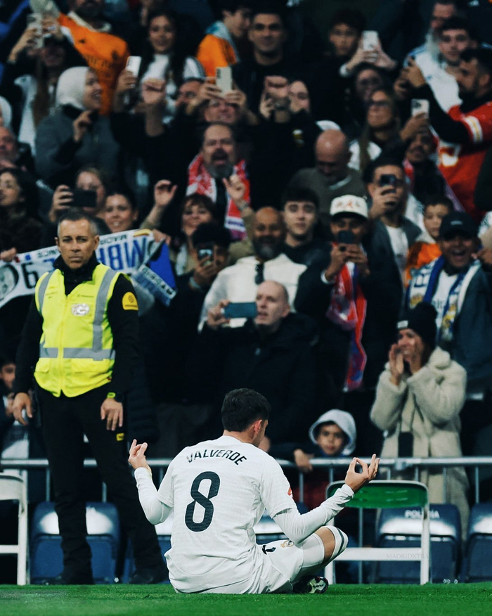 米体：DV9已失去世界杯机会，多家豪门想明年免签他（米体：DV9无缘世界杯，多豪门欲明年免签引进）