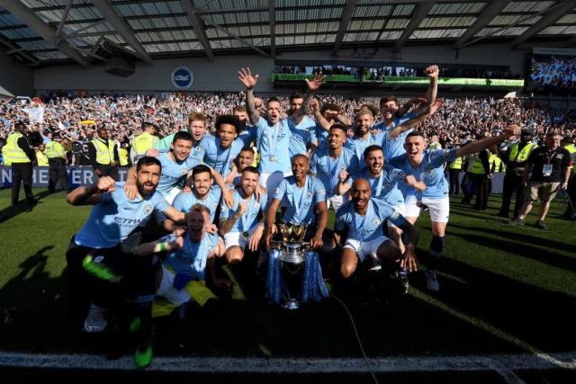 申花官方庆生海报出现低级翻译错误，将32nd写成32th（申花官微庆生海报翻译出错：32nd被写成32th）