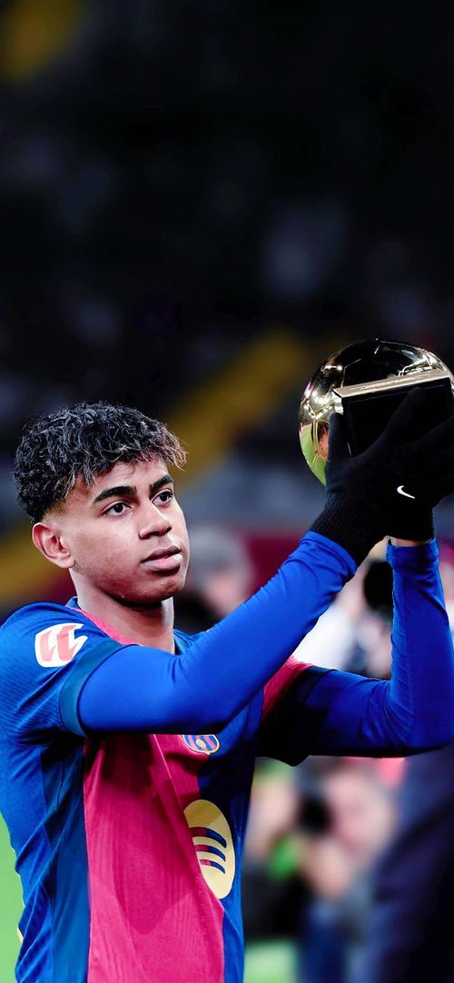 外线巨头！基昂特·乔治20投11中得37分5板6助 加时赛杀下关键5分（外线火力全开！基昂特·乔治20投11中轰下37分5板6助 加时斩获制胜5分）