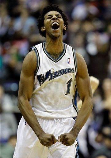 主场仅赢3场，本赛季亚泰的联赛主场胜率为全中超最低（亚泰本季联赛主场仅3胜，胜率全中超垫底）