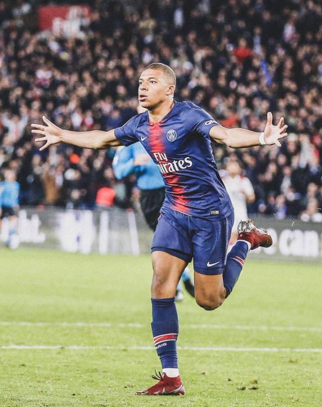 云南外援奥斯卡连续七场联赛参与进球，刷新个人中超最长纪录（云南外援奥斯卡7轮联赛连场参与破门，改写个人中超最长纪录）