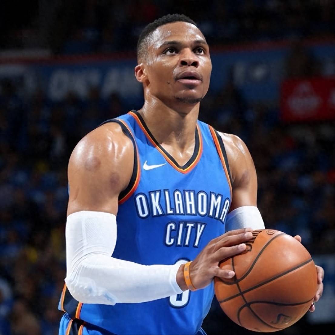 欧冠意甲连场破门，劳塔罗打破意甲4场进球荒（欧冠意甲双线连斩，劳塔罗结束意甲四场球荒）