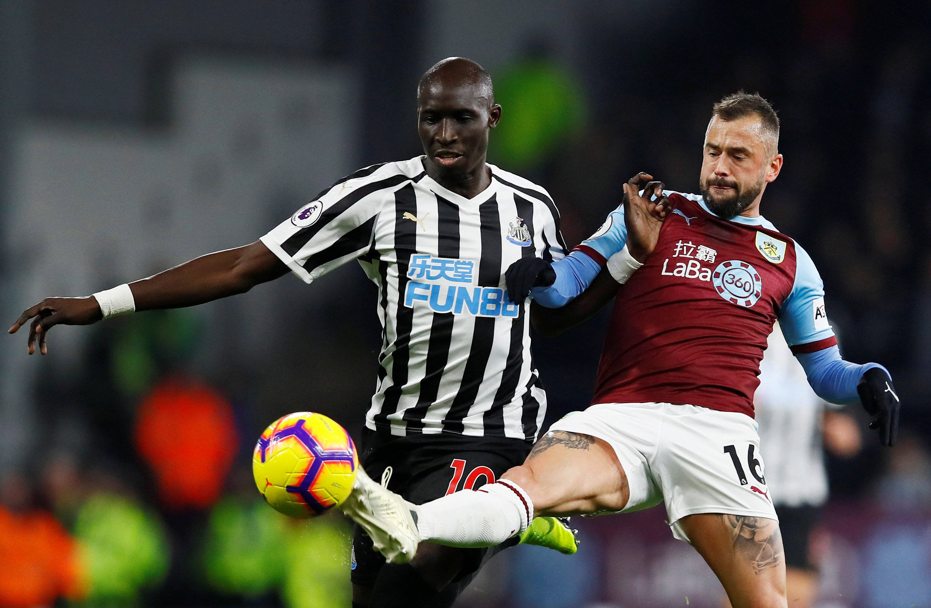 老鹰vs公牛裁判报告：2次漏判对公牛不利，特雷·杨绝平无犯规（老鹰战公牛裁判报告：两次漏判不利公牛，特雷·杨绝平未犯规）