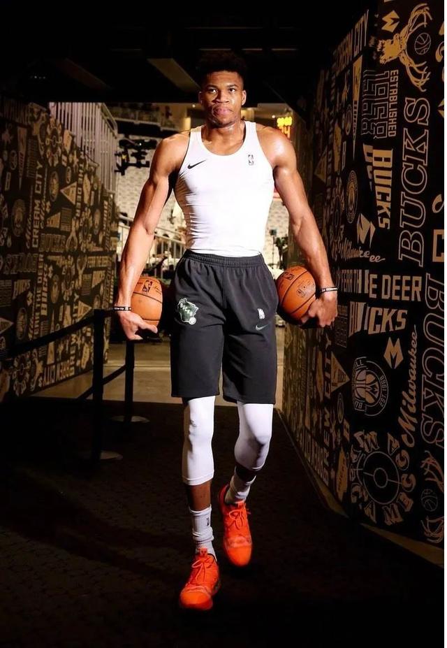 摩洛哥主帅：我们自上届世界杯后有所成长，想夺冠必须赢巴西（摩洛哥主帅：较上届世界杯我们已进步，冲冠必须战胜巴西）