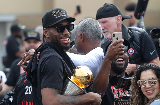 湖人火箭主力对决，两连败球队狭路相逢（湖人火箭主将争锋，双连败之师狭路相逢）